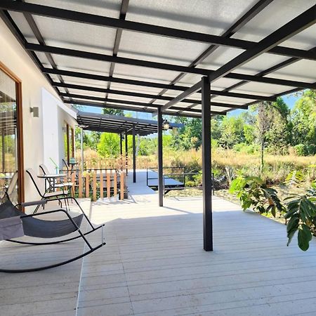The Duck Cafe And Resort Трат Экстерьер фото