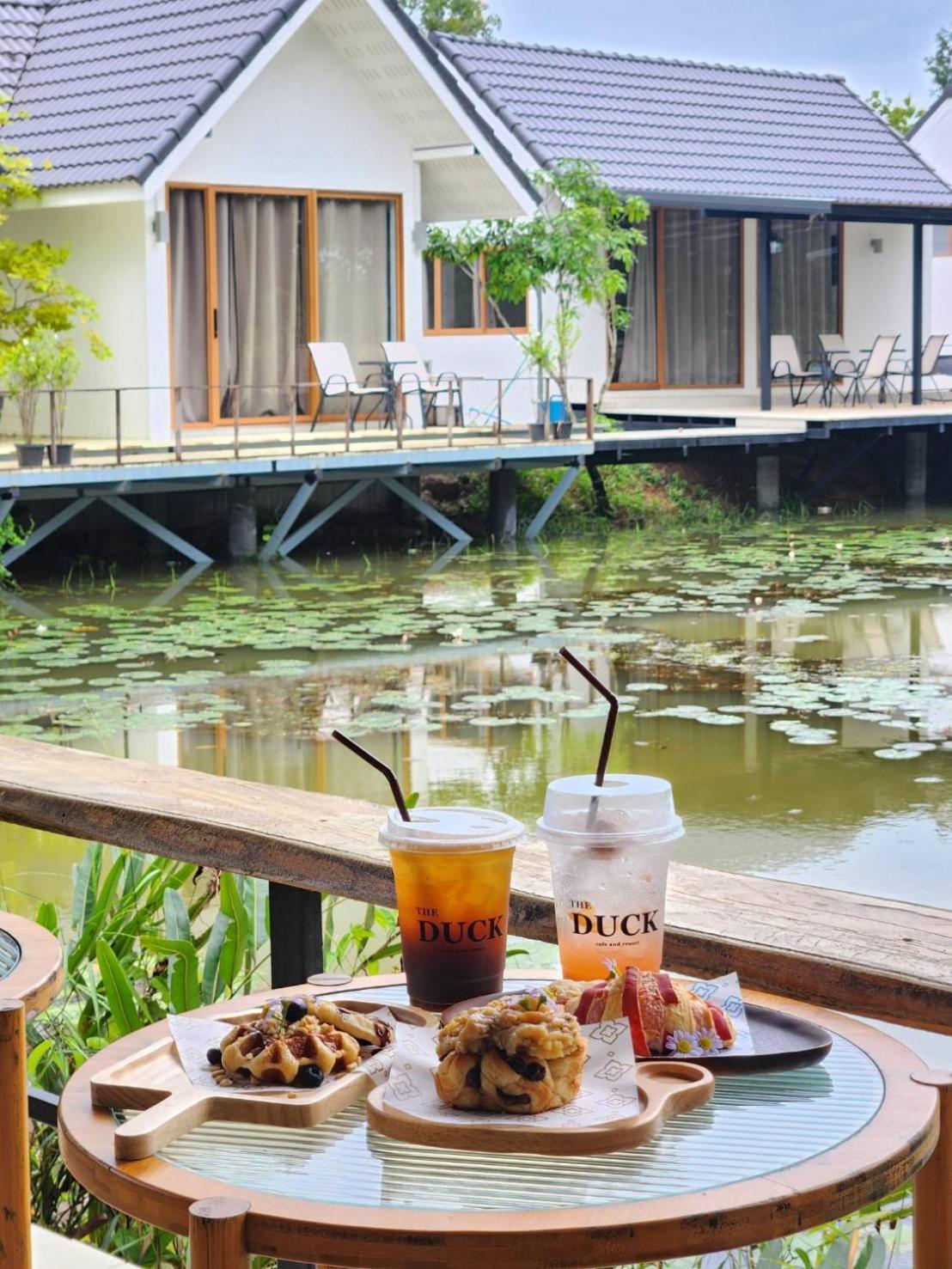 The Duck Cafe And Resort Трат Экстерьер фото