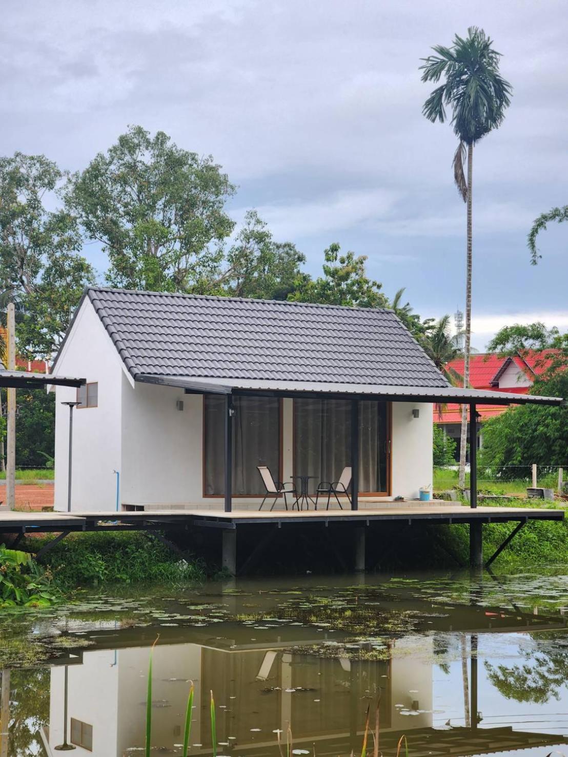 The Duck Cafe And Resort Трат Экстерьер фото