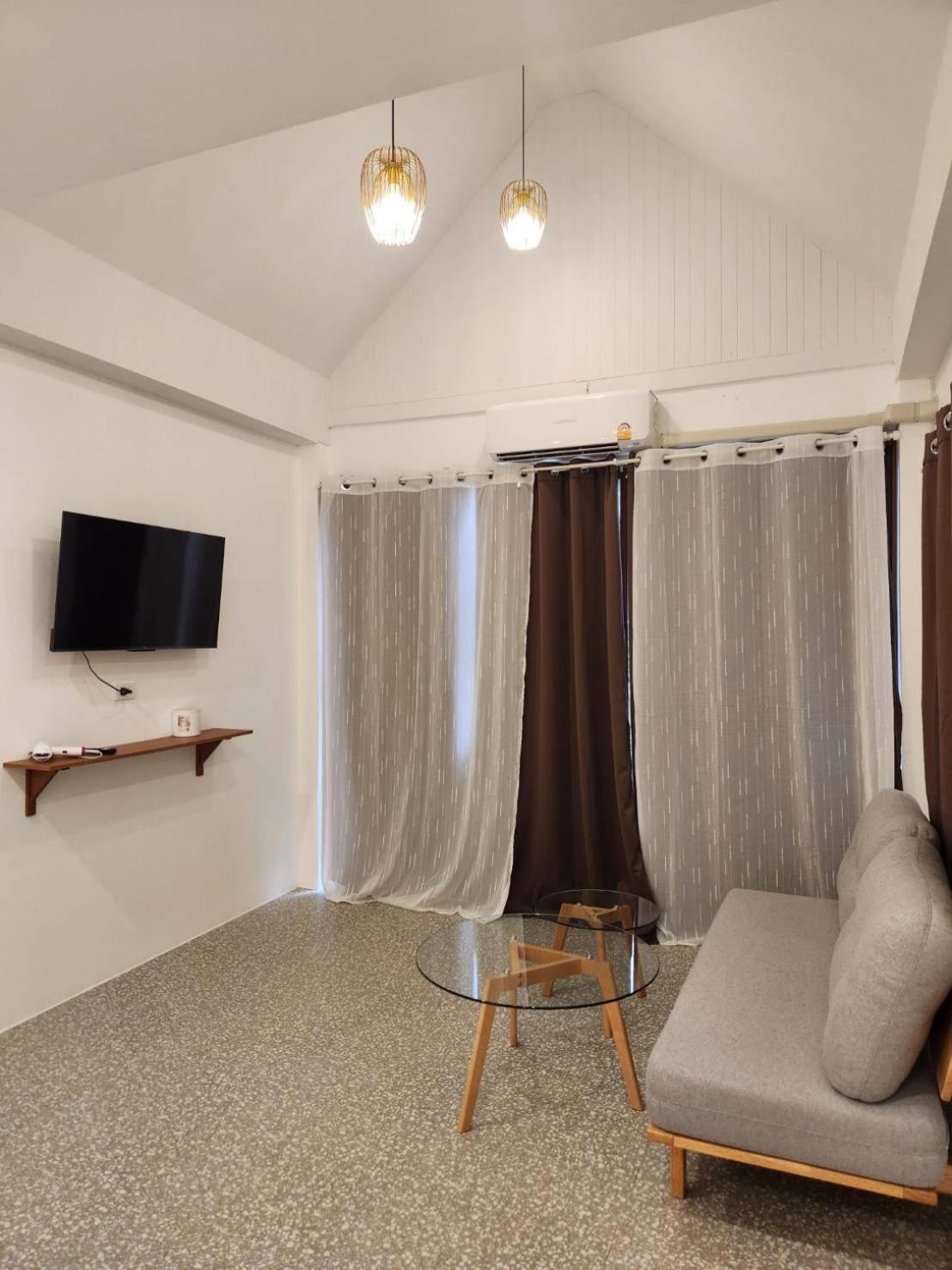 The Duck Cafe And Resort Трат Экстерьер фото